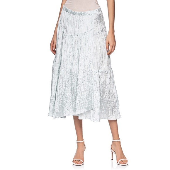 NWT VINCE Asymmetric Tiered Crinkle Midi Skirt in Mint - Picture 1 of 7